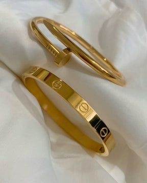 Bracelete Dourado Prego Vestimi – Elegância com Atitude