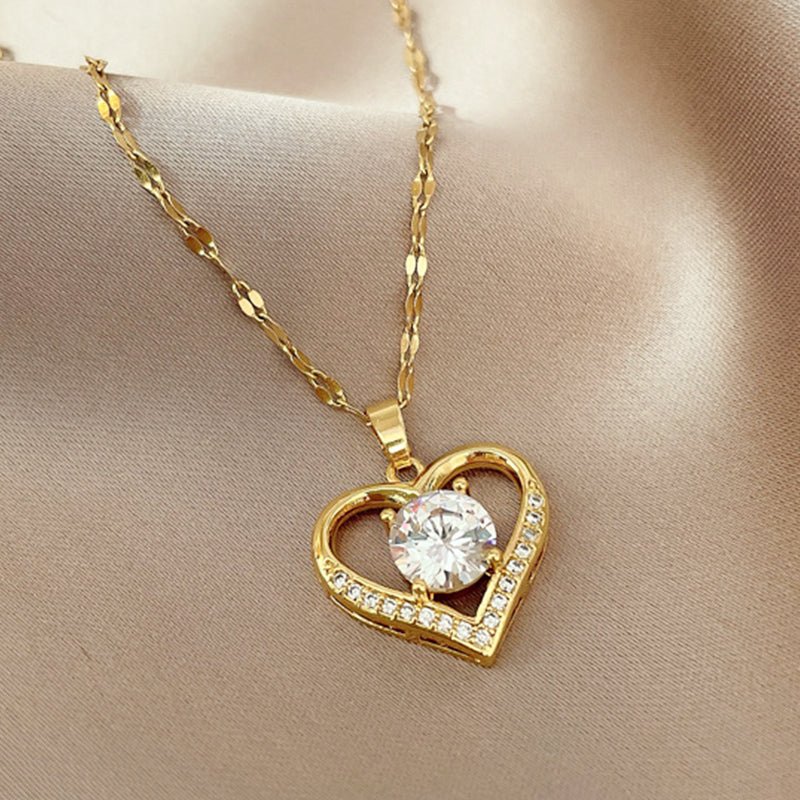 Colar Coração Dourado com Cristal Central