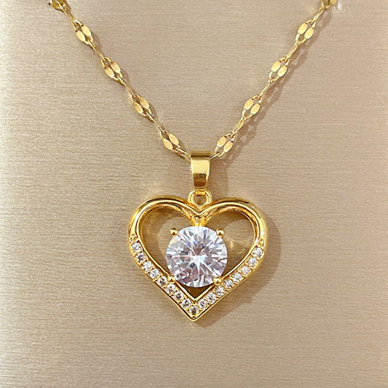 Colar Coração Dourado com Cristal Central